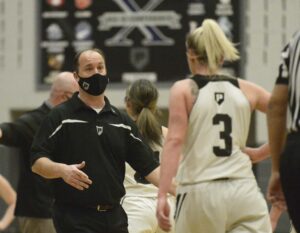PREP ROUNDUP: Preston girls' basketball team overcomes 20-0 Lincoln run to gut out 40-38 win